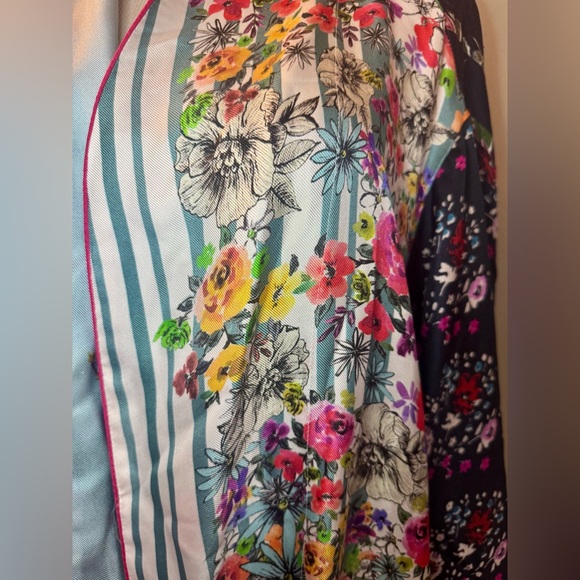 [Johnny Was] "Meadow" Floral and Striped 100% Silk Kimono Sz: M - Picture 10 of 15